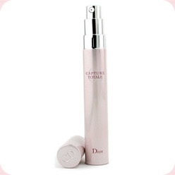 Capture Totale Multi-P. E. T. Christian Dior Cosmetic