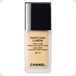 Perfection Lumiere. Long-Wear  SPF 10